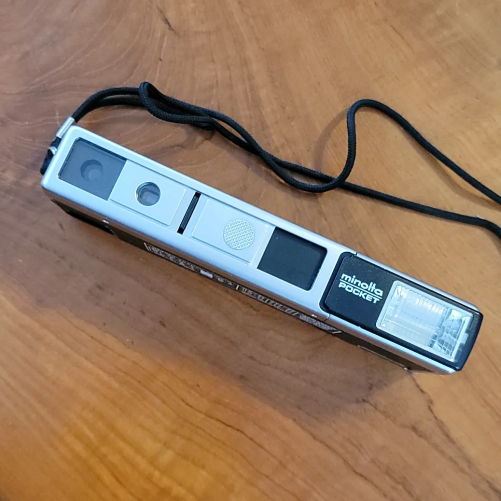 Minolta Autopak 450E 110 Vintage, Camera, Case & Manual